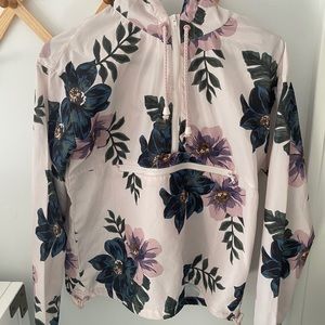 Cute pull over windbreaker